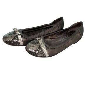 AGL Attilo Giusti Leombruni Ballet Flats Size 7.5 Grey Silver Snake Print Casual